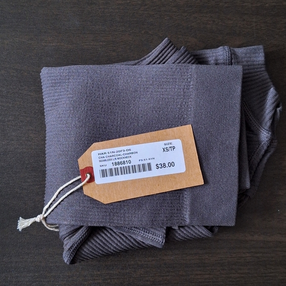 HARLOW SEAMLESS LONG SLEEVE MOCKNECK - CHARCOAL - Picture 5 of 7